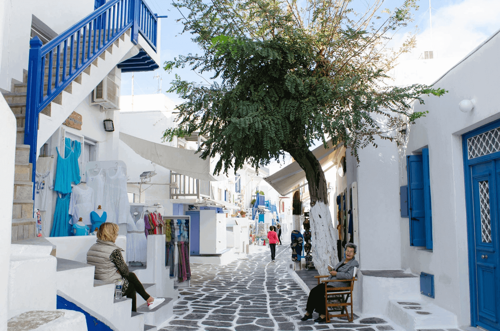 Athens - Naxos - Santorini